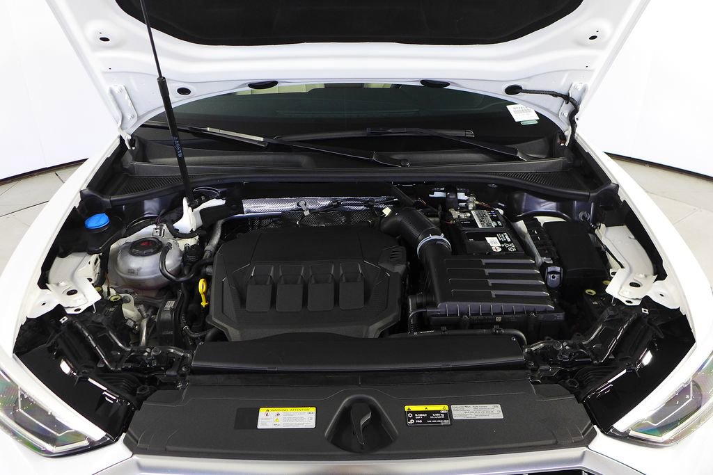 Used 2023 Audi Q3 2.0T Premium w/ Convenience Package image 6