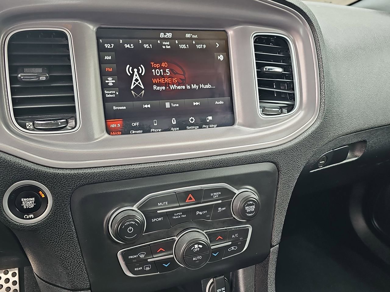 Used 2023 Dodge Charger GT image 19