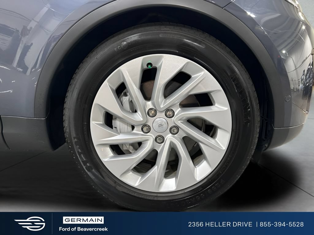 Used 2025 Land Rover Discovery S AWD/4WD image 28