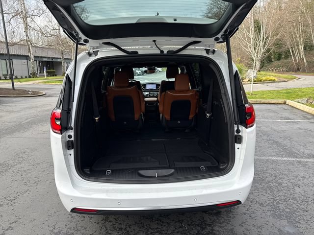 New 2026 Chrysler Pacifica Pinnacle AWD/4WD image 12