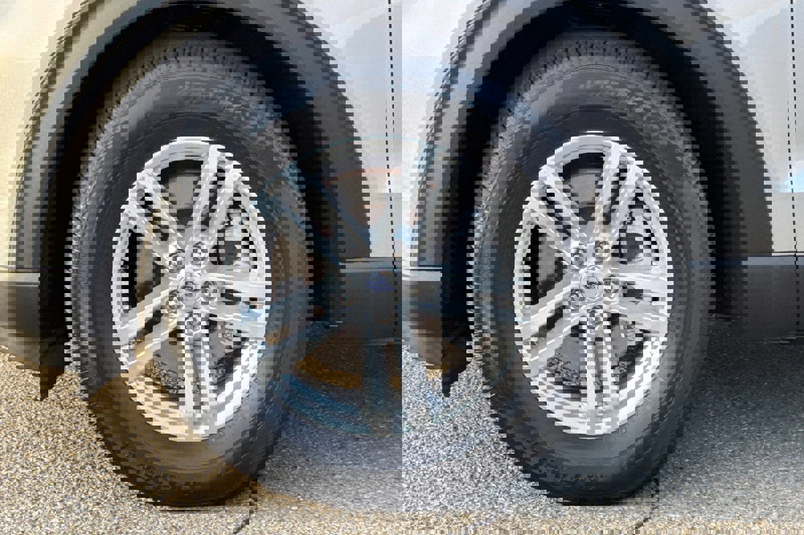 Certified 2022 Ford Explorer XLT w/ Equipment Group 202A image 27