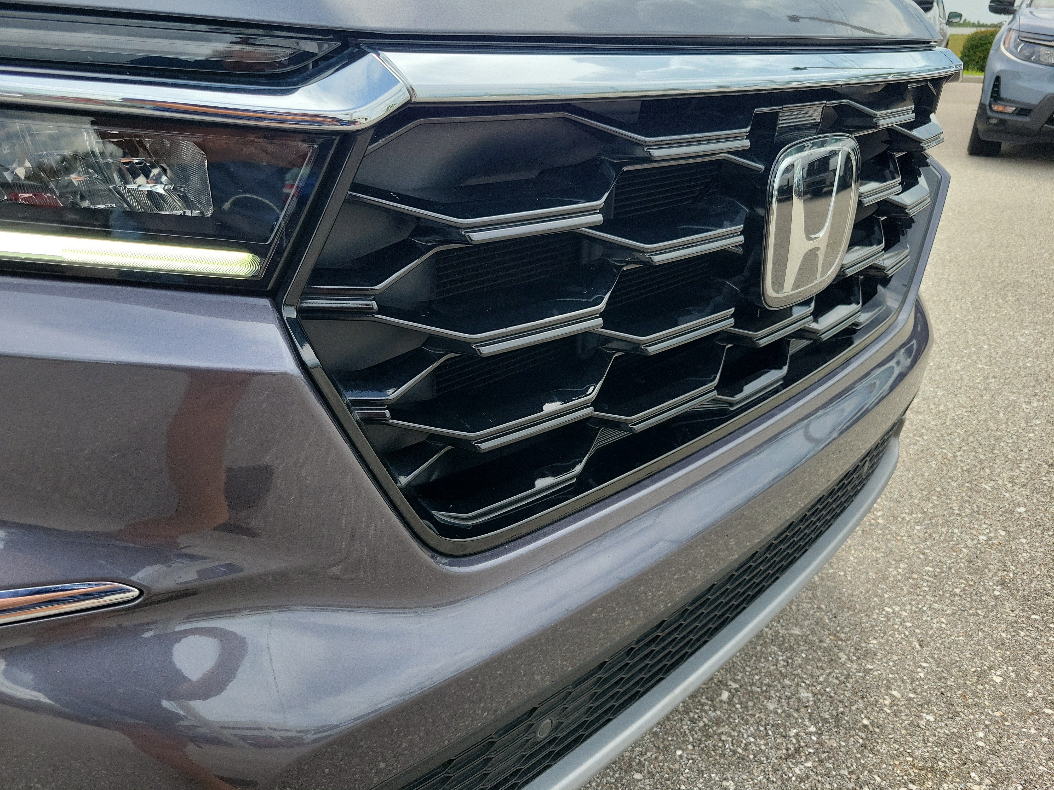 Used 2025 Honda Pilot Touring image 14