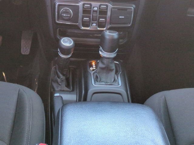 Used 2022 Jeep Gladiator Sport image 19