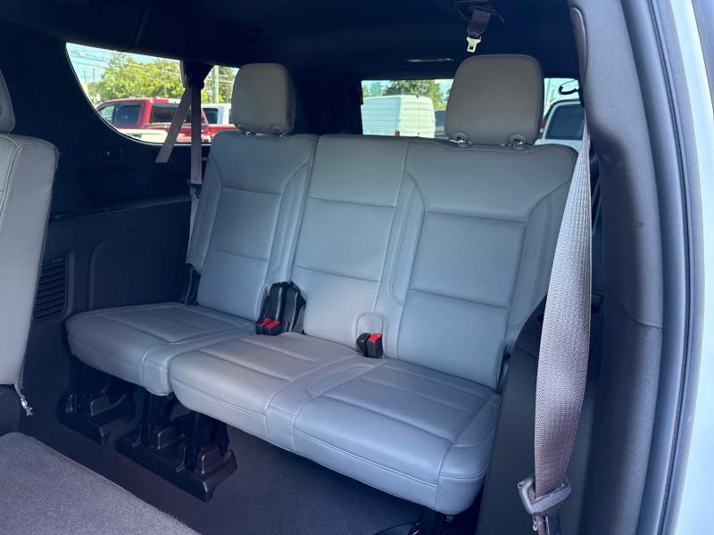 Used 2024 Chevrolet Suburban LT image 39