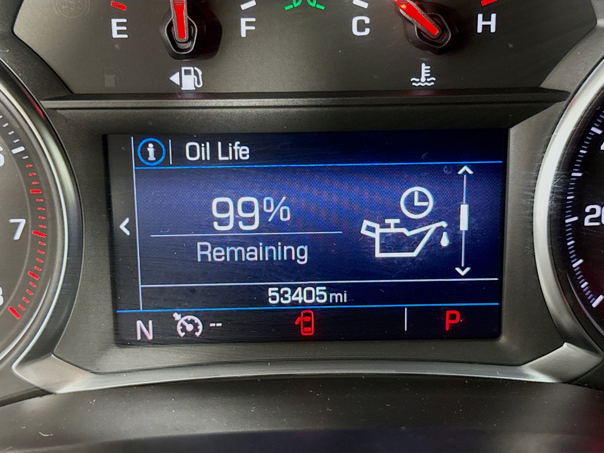 Used 2023 GMC Acadia SLE w/ Driver Convenience Package image 12