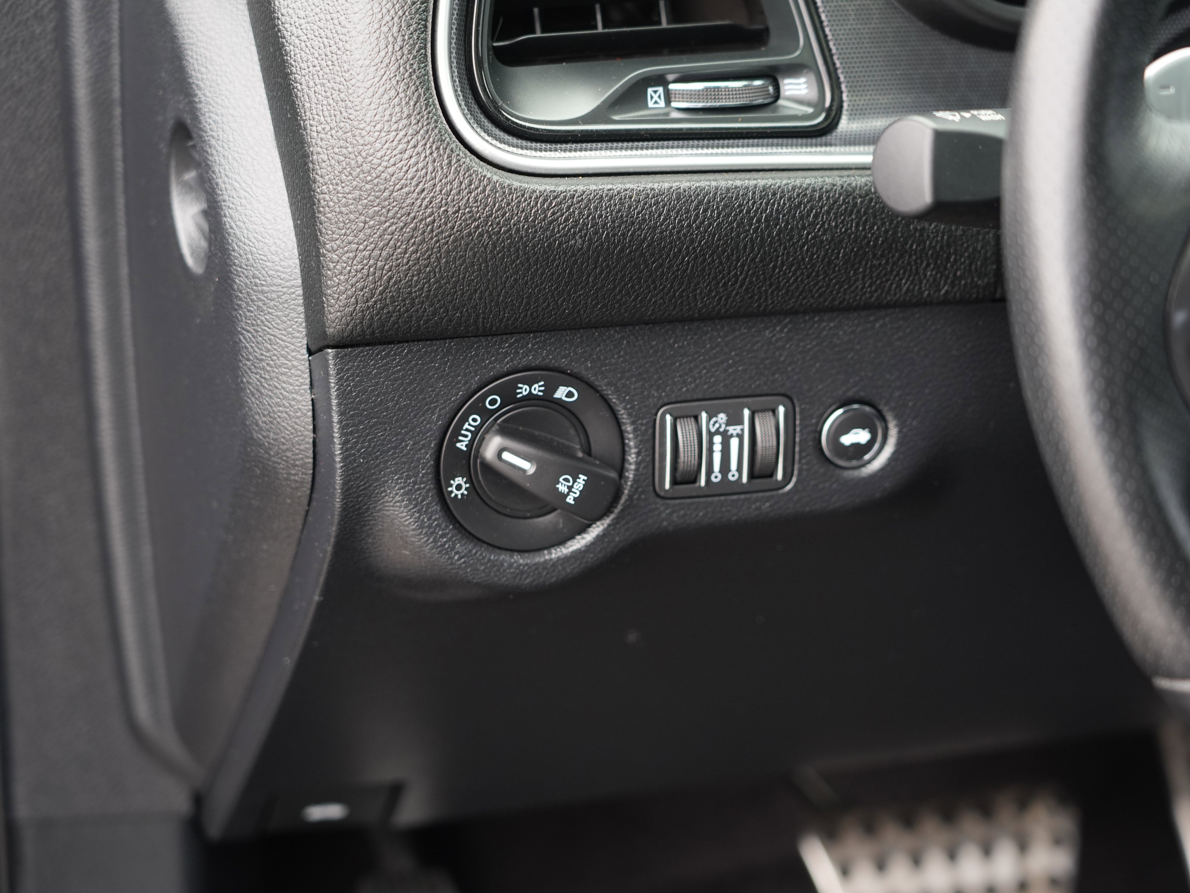 Used 2018 Dodge Challenger T/A image 18