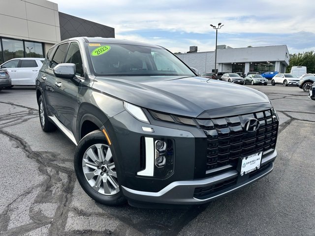 Used 2023 Hyundai Palisade SE image 3