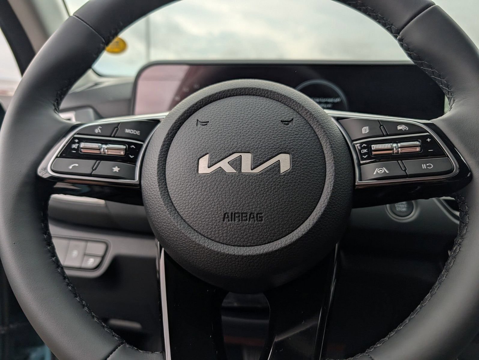 New 2026 Kia Seltos EX FWD image 30
