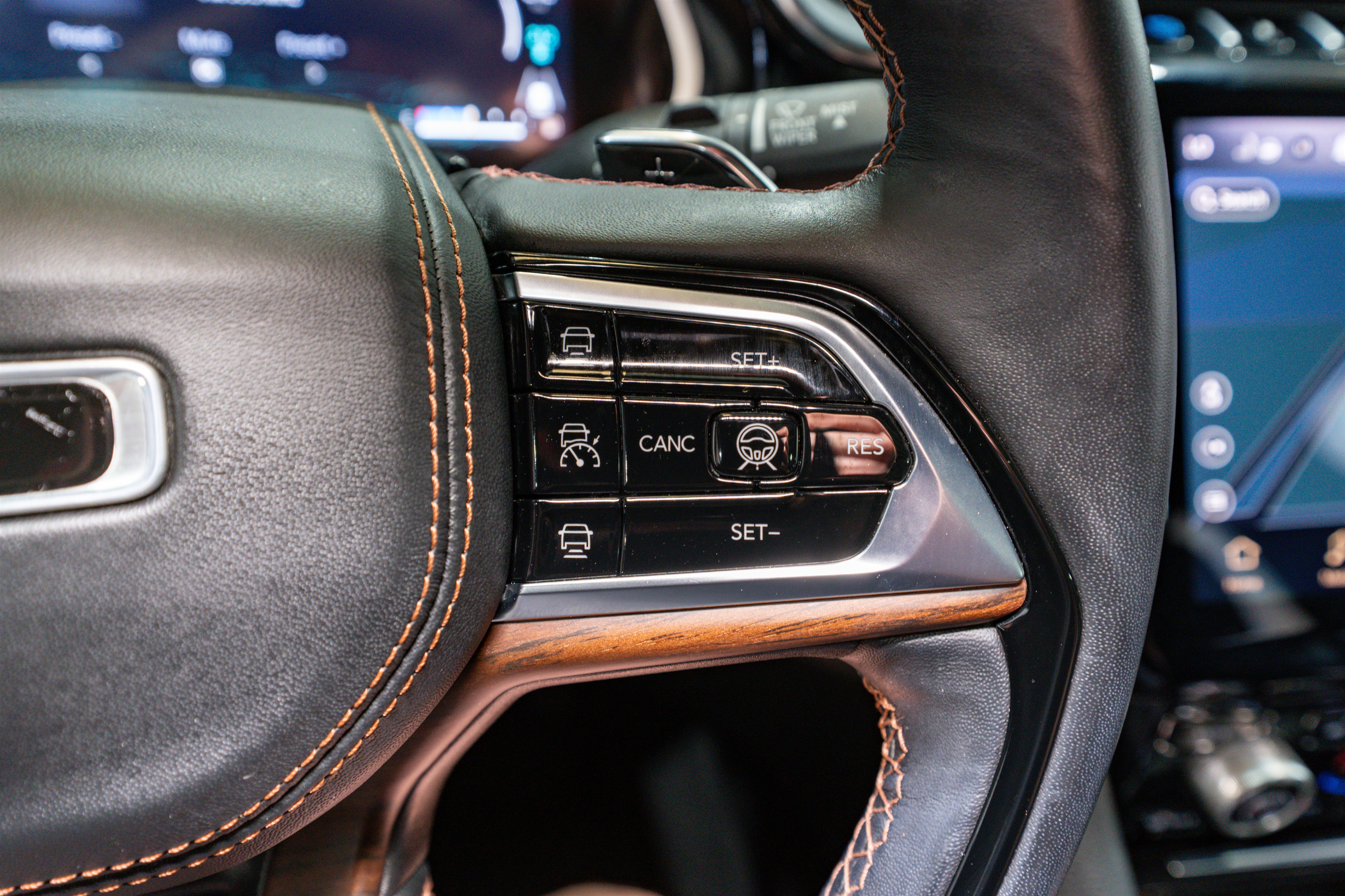 Used 2023 Jeep Grand Cherokee Summit w/ High Altitude Package image 31