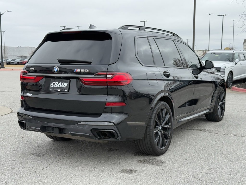 Used 2021 BMW X7 M50i image 7