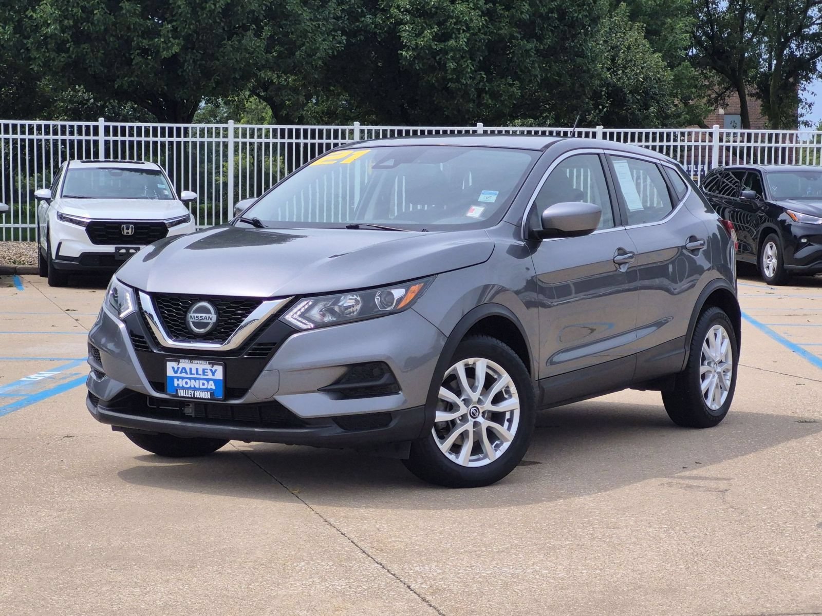 Used 2021 Nissan Rogue Sport S AWD/4WD video 2