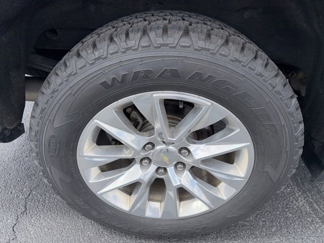 Used 2019 Chevrolet Silverado 1500 LTZ w/ LTZ Premium Package image 29