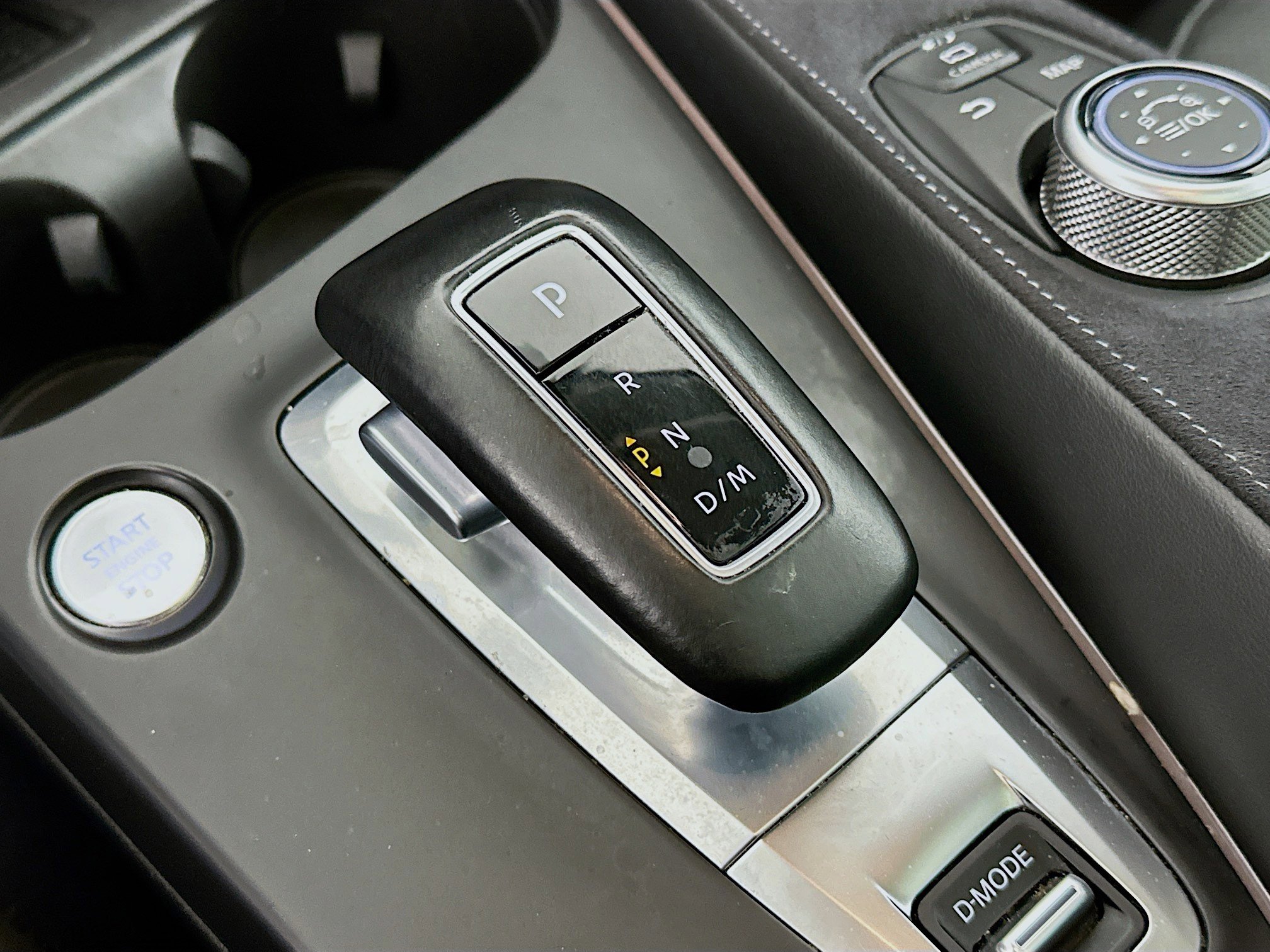 Used 2023 INFINITI QX50 Sensory image 25