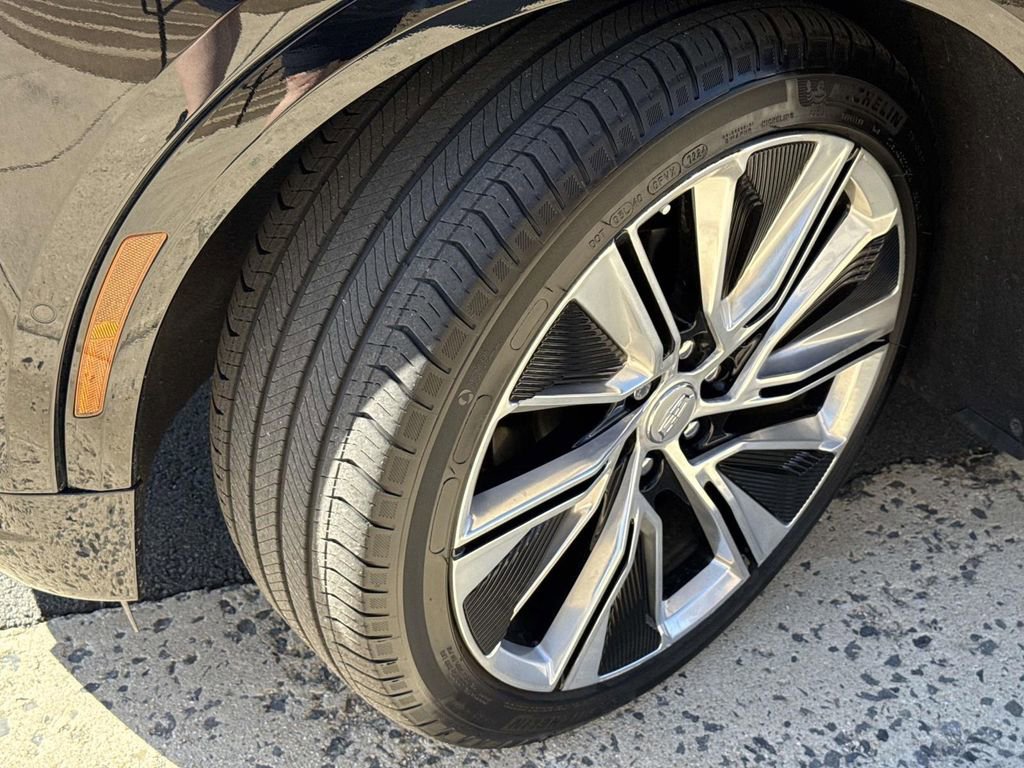 Certified 2024 Cadillac Lyriq Luxury w/ LPO, Floor Liner Package image 15