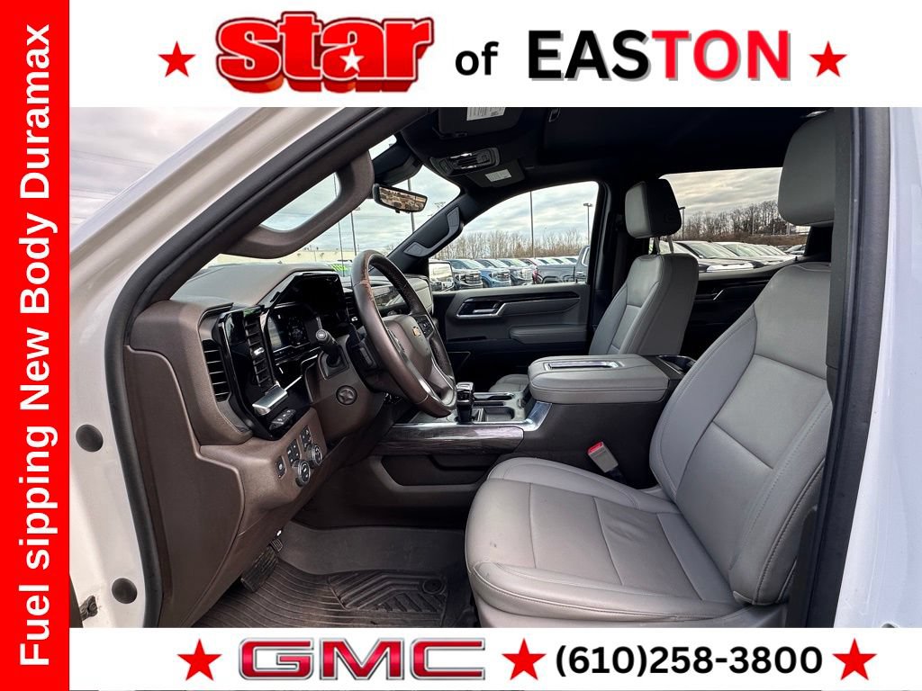 Certified 2022 Chevrolet Silverado 1500 LTZ w/ LTZ Premium Package AWD/4WD image 16