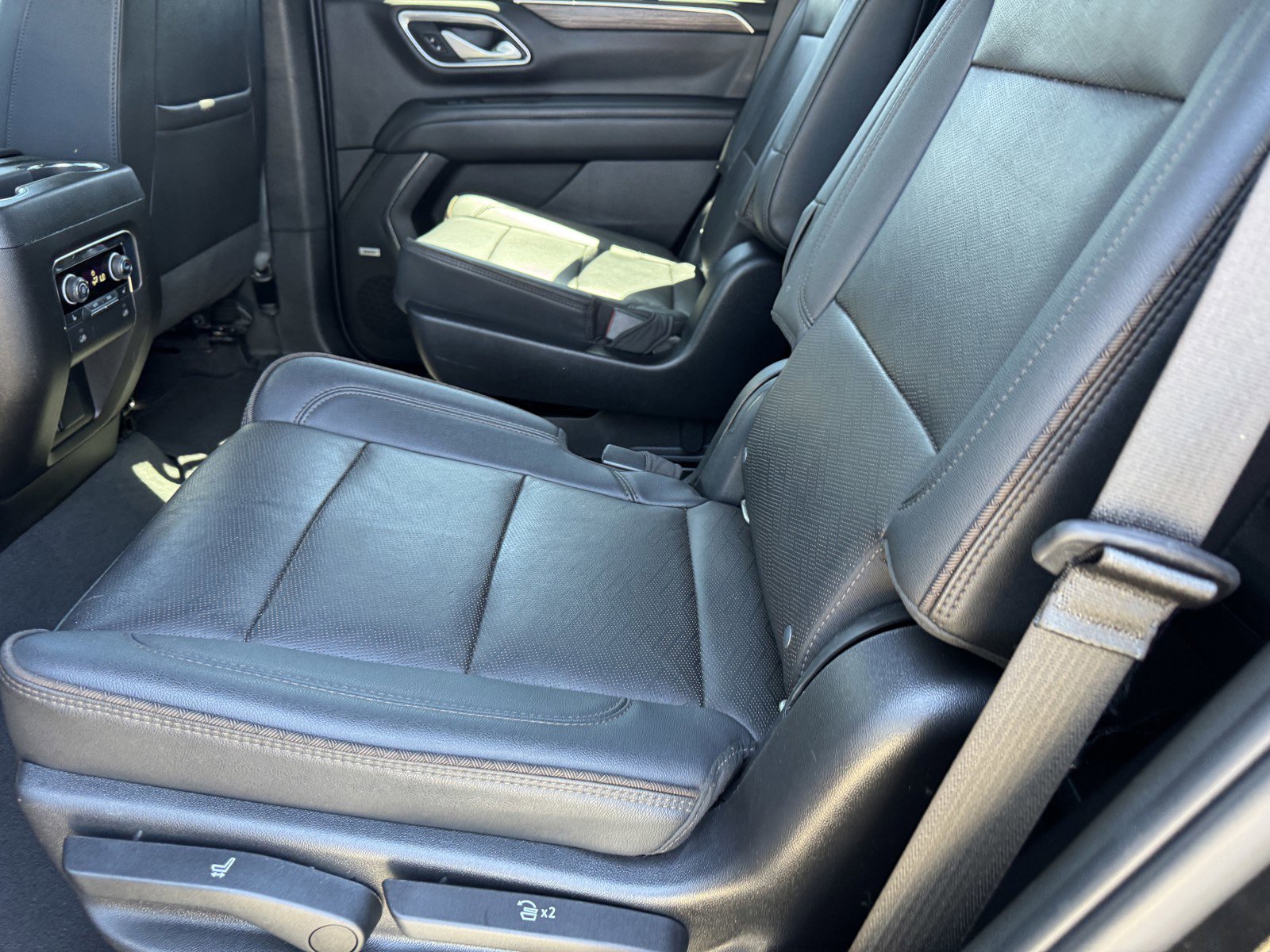 Used 2022 Chevrolet Tahoe High Country image 13