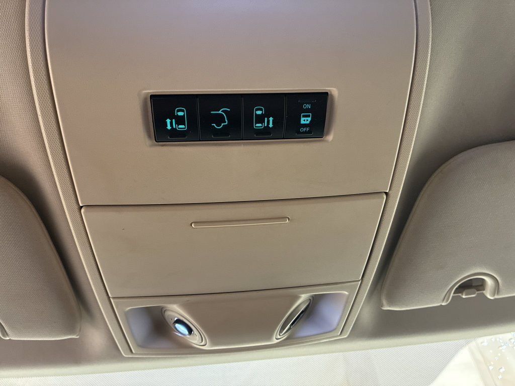 Used 2009 Dodge Grand Caravan SXT FWD image 21