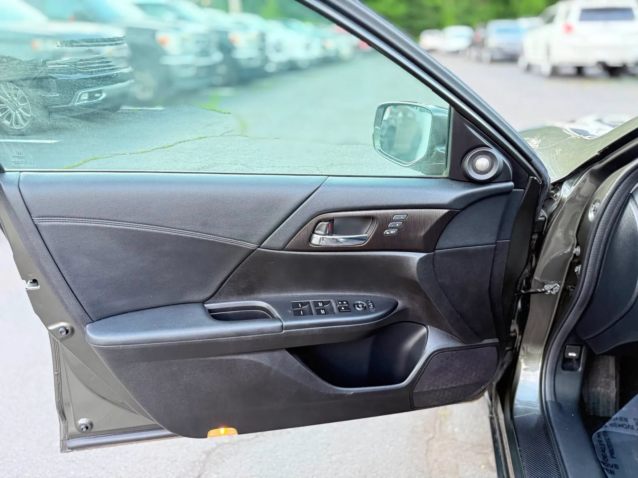Used 2013 Honda Accord EX-L image 23