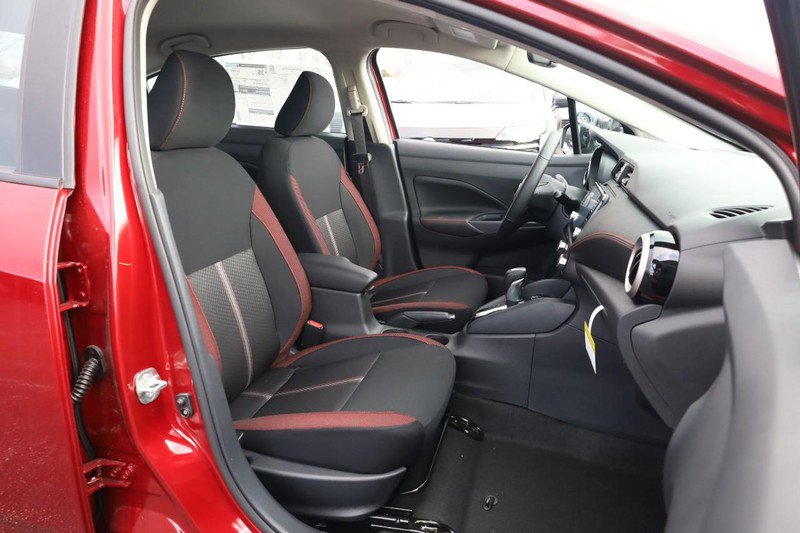 New 2025 Nissan Versa SR w/ Trunk Package image 23