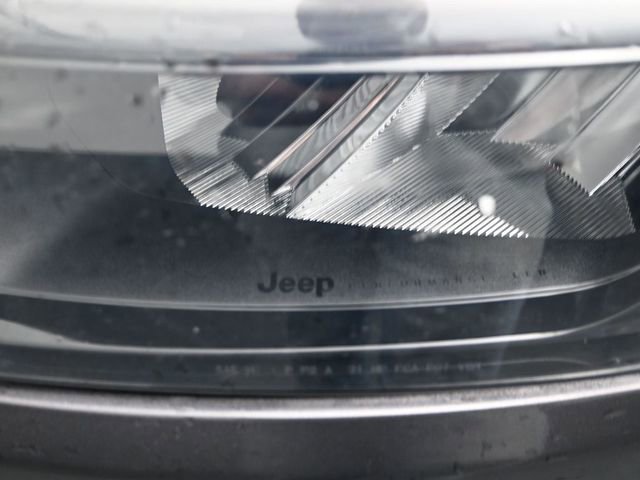 Used 2022 Jeep Compass Limited image 13