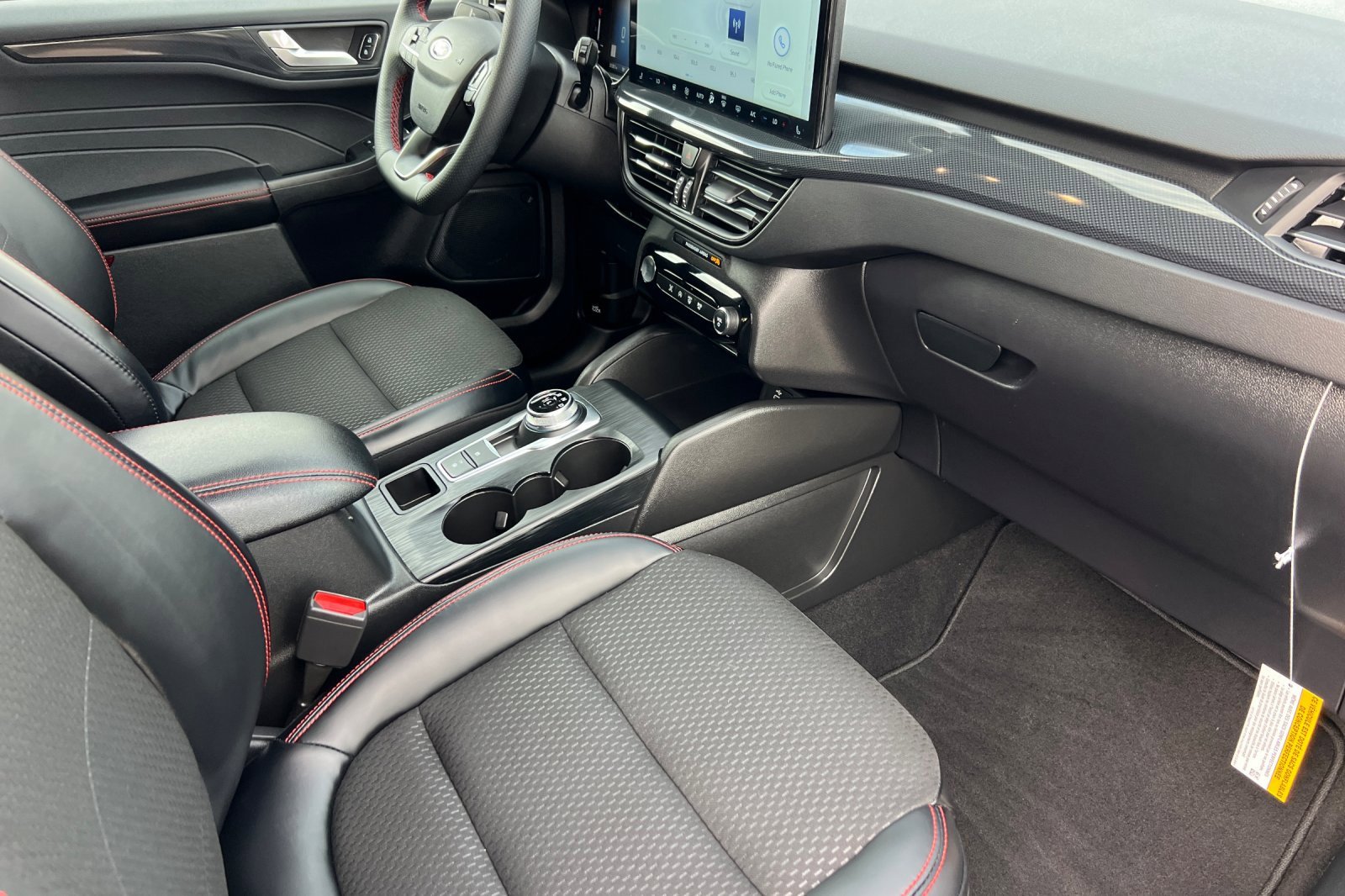 Used 2025 Ford Escape ST-Line w/ Tech Pack #1 image 16