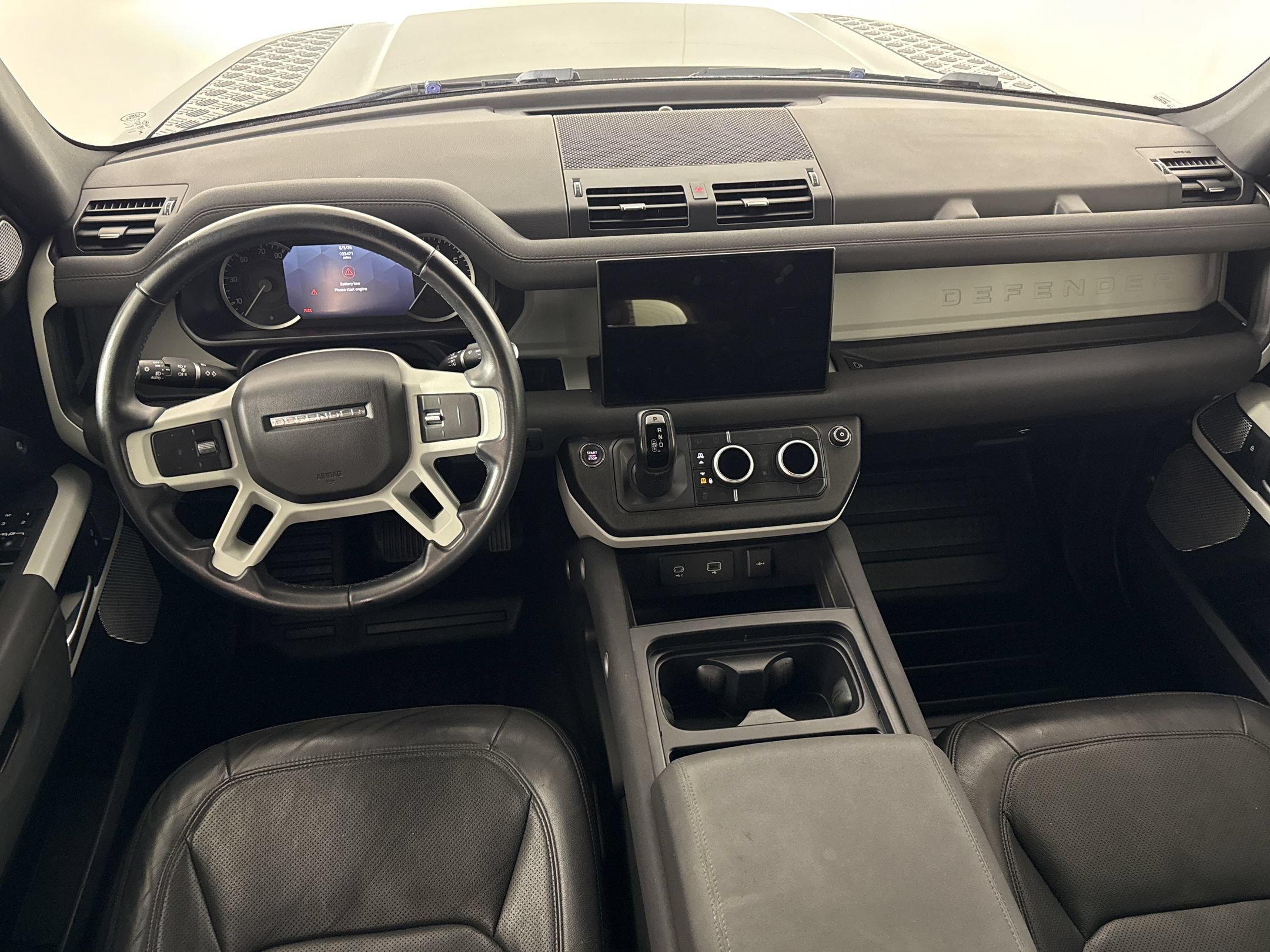 Used 2023 Land Rover Defender 130 SE AWD/4WD image 16