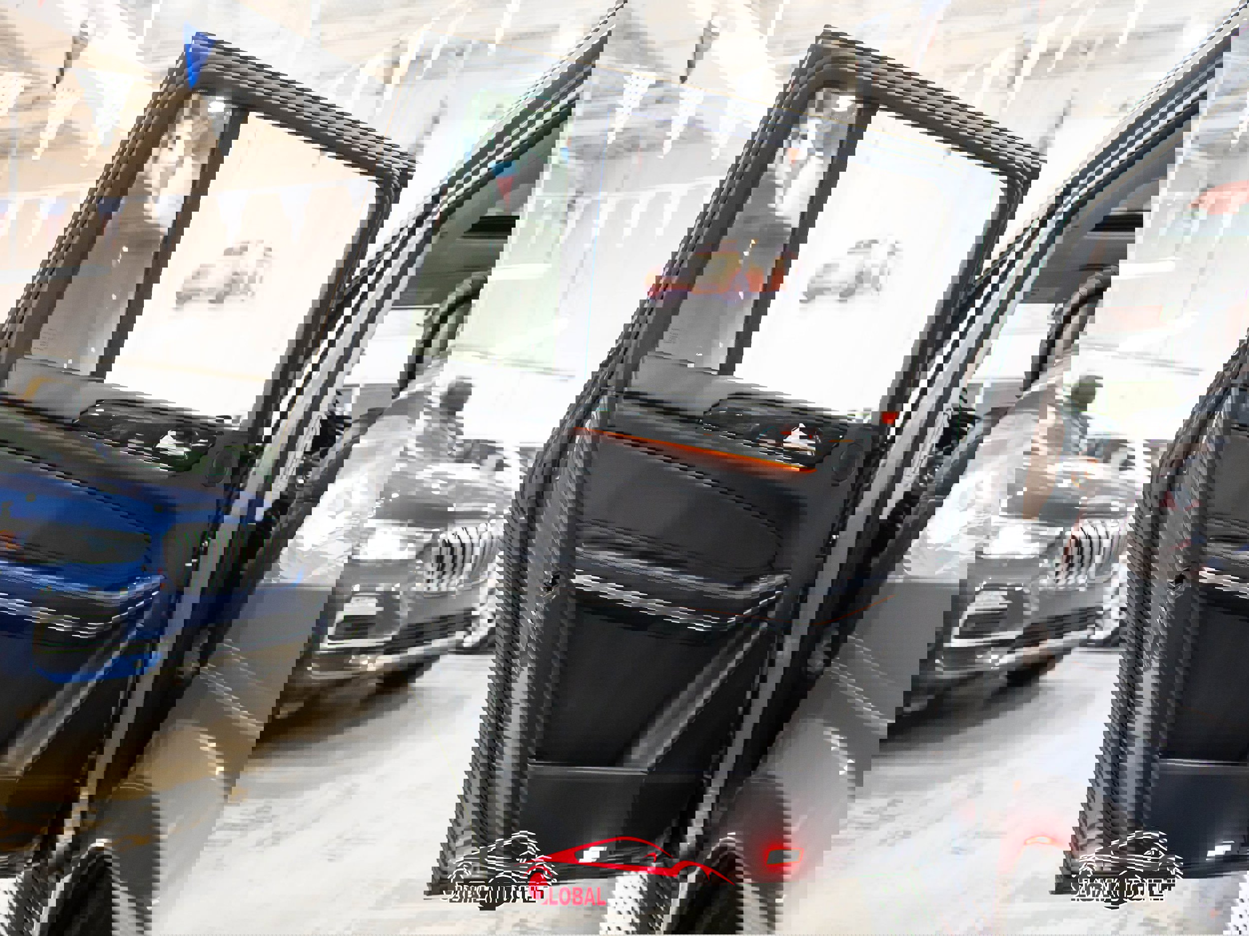 Used 2018 Mercedes-Benz GLS 550 4MATIC w/ Driver Assistance Package image 47