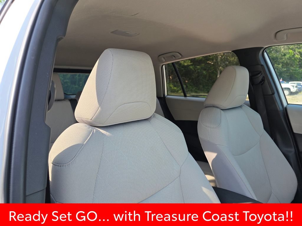 Certified 2025 Toyota Corolla Cross L FWD image 16