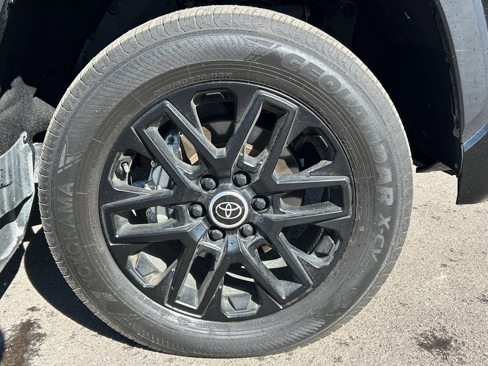 Used 2024 Toyota Tundra Limited image 9