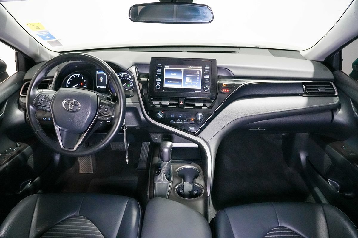 Used 2021 Toyota Camry SE FWD image 20