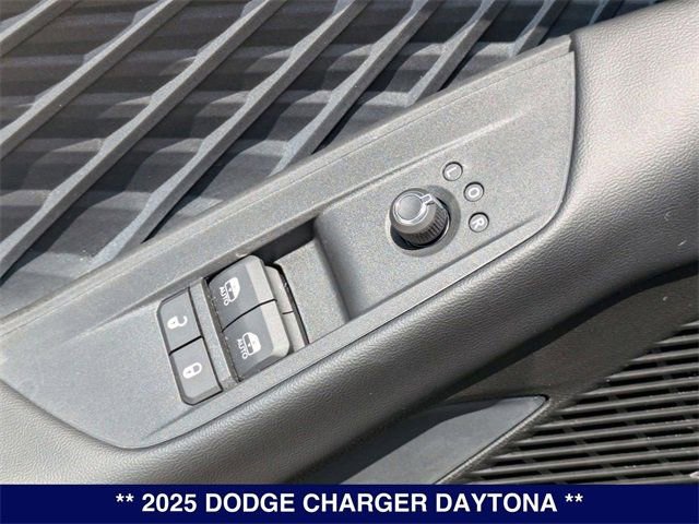 Used 2025 Dodge Charger Daytona R/T w/ Quick Order Package 25M R/T AWD/4WD image 15