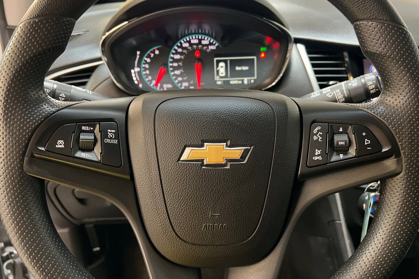 Used 2021 Chevrolet Trax LT image 28