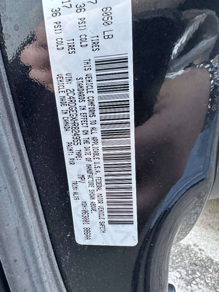 Used 2017 Dodge Grand Caravan GT FWD image 34