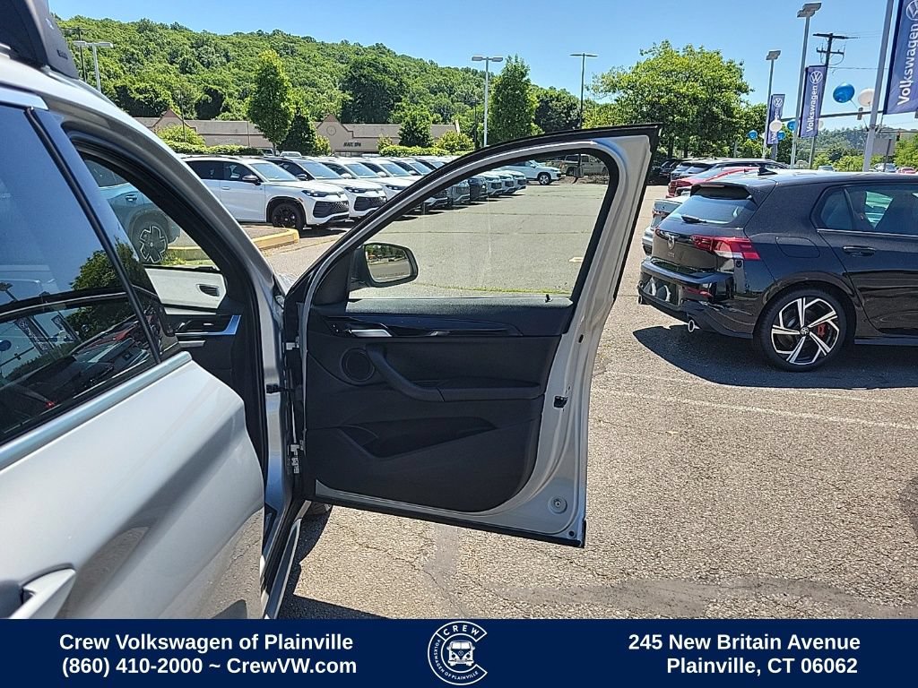 Used 2018 BMW X1 xDrive28i AWD/4WD image 49