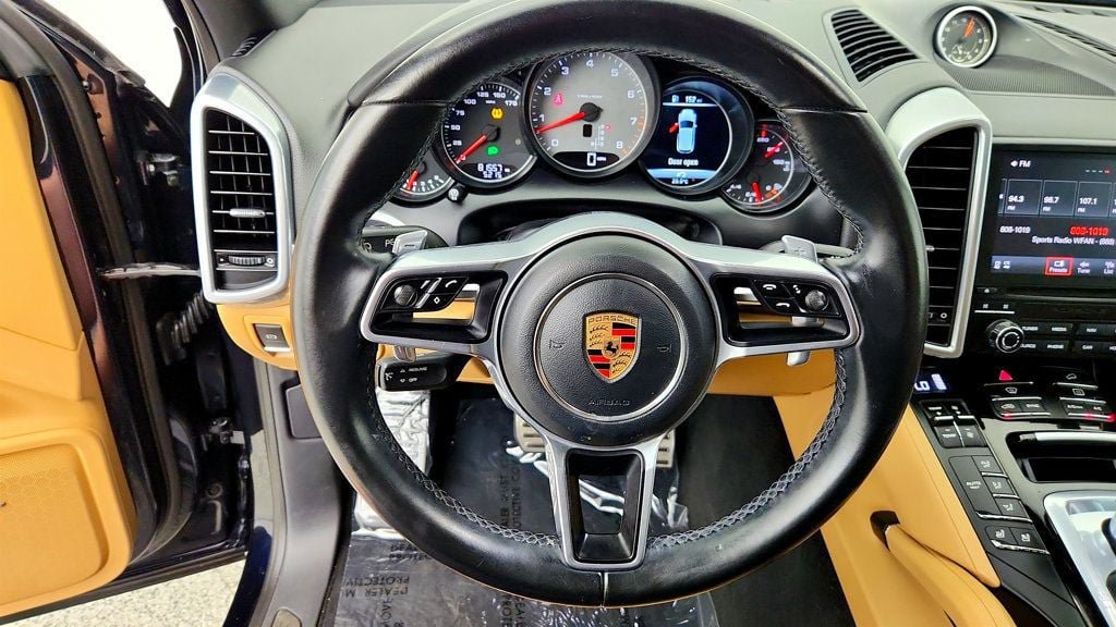 Used 2017 Porsche Cayenne S w/ Premium Package AWD/4WD image 14