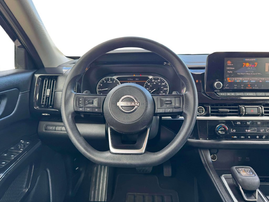 Used 2022 Nissan Pathfinder S AWD/4WD image 21