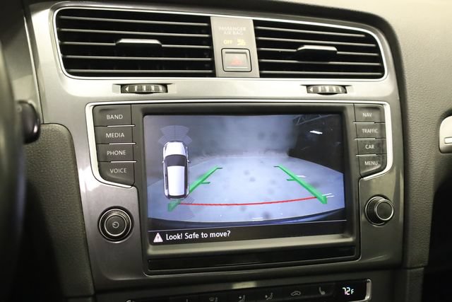 Used 2016 Volkswagen e-Golf SEL Premium FWD image 22