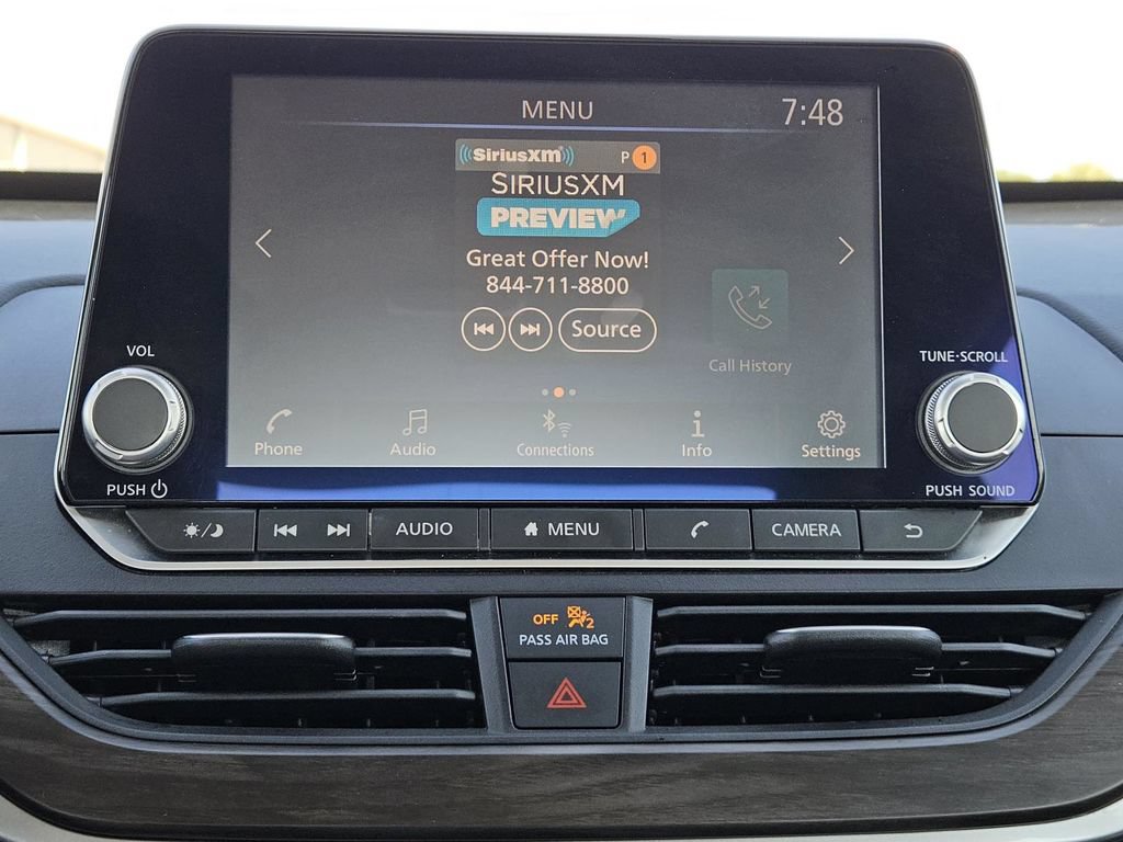 Used 2025 Nissan Altima 2.5 SV FWD image 24