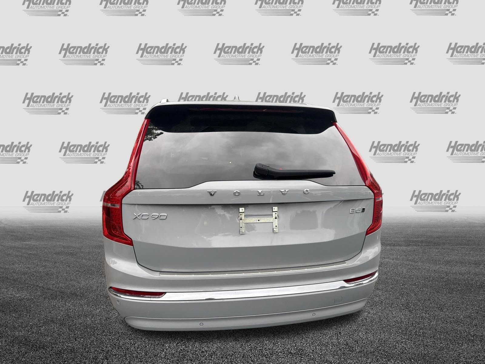 Certified 2025 Volvo XC90 B5 Plus w/ Protection Package Premier AWD/4WD image 9