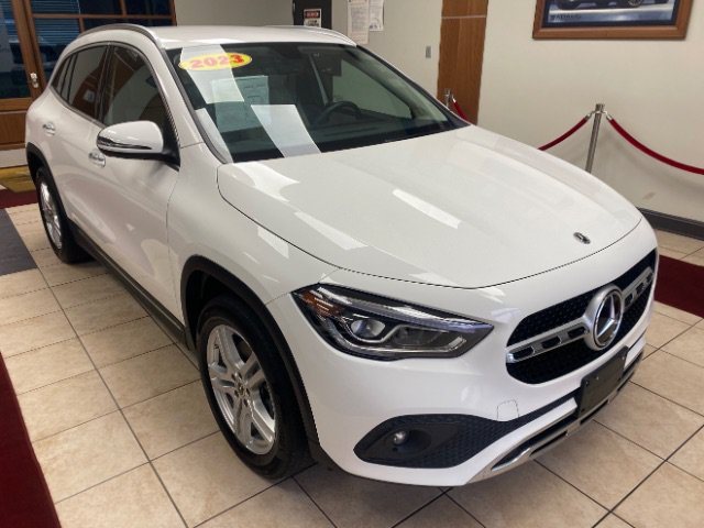 Used 2023 Mercedes-Benz GLA 250 4MATIC w/ Premium Package image 1