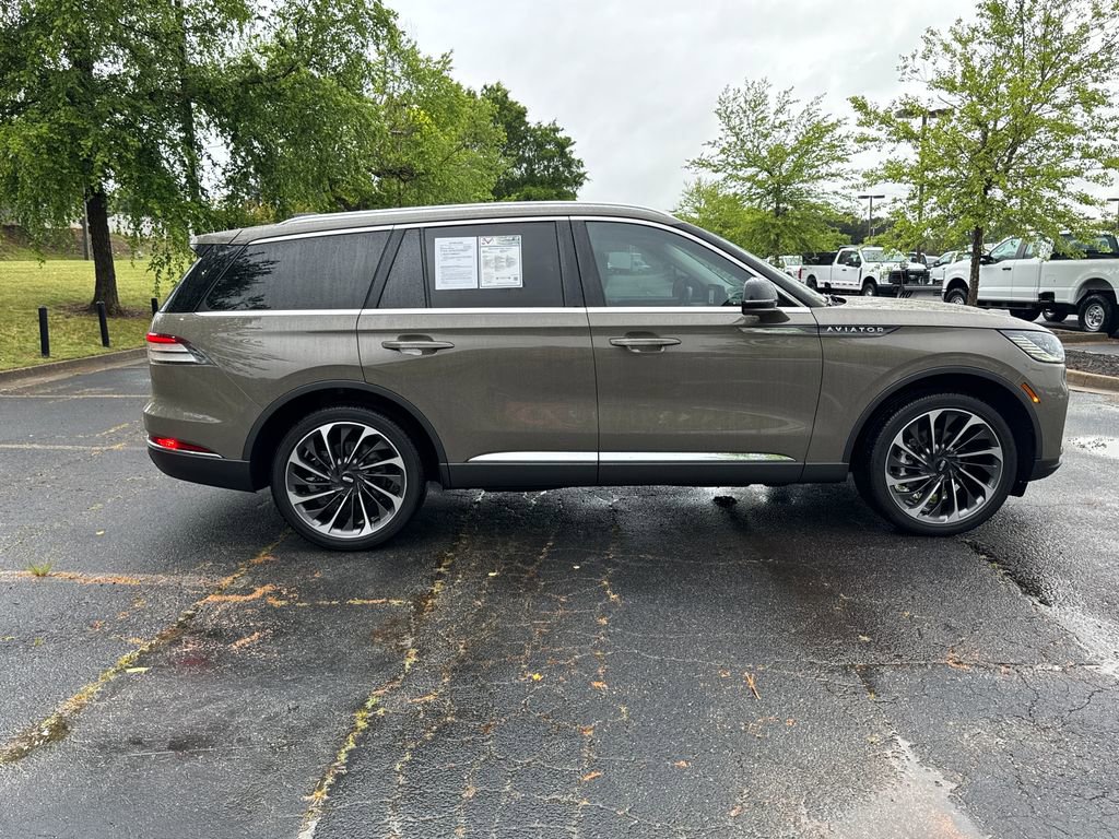 Used 2025 Lincoln Aviator Reserve w/ Equipment Group 201A AWD/4WD image 4