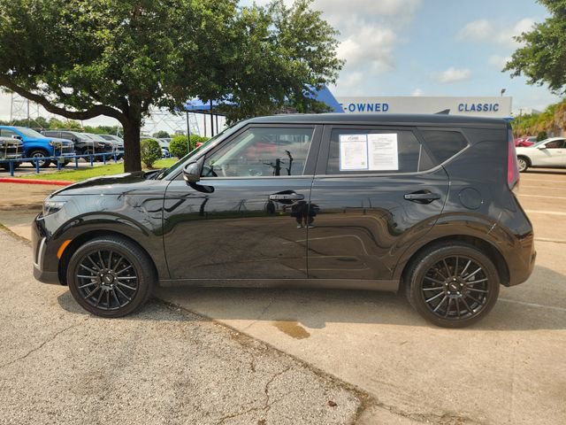 Used 2024 Kia Soul LX w/ Option Group 015 FWD image 4