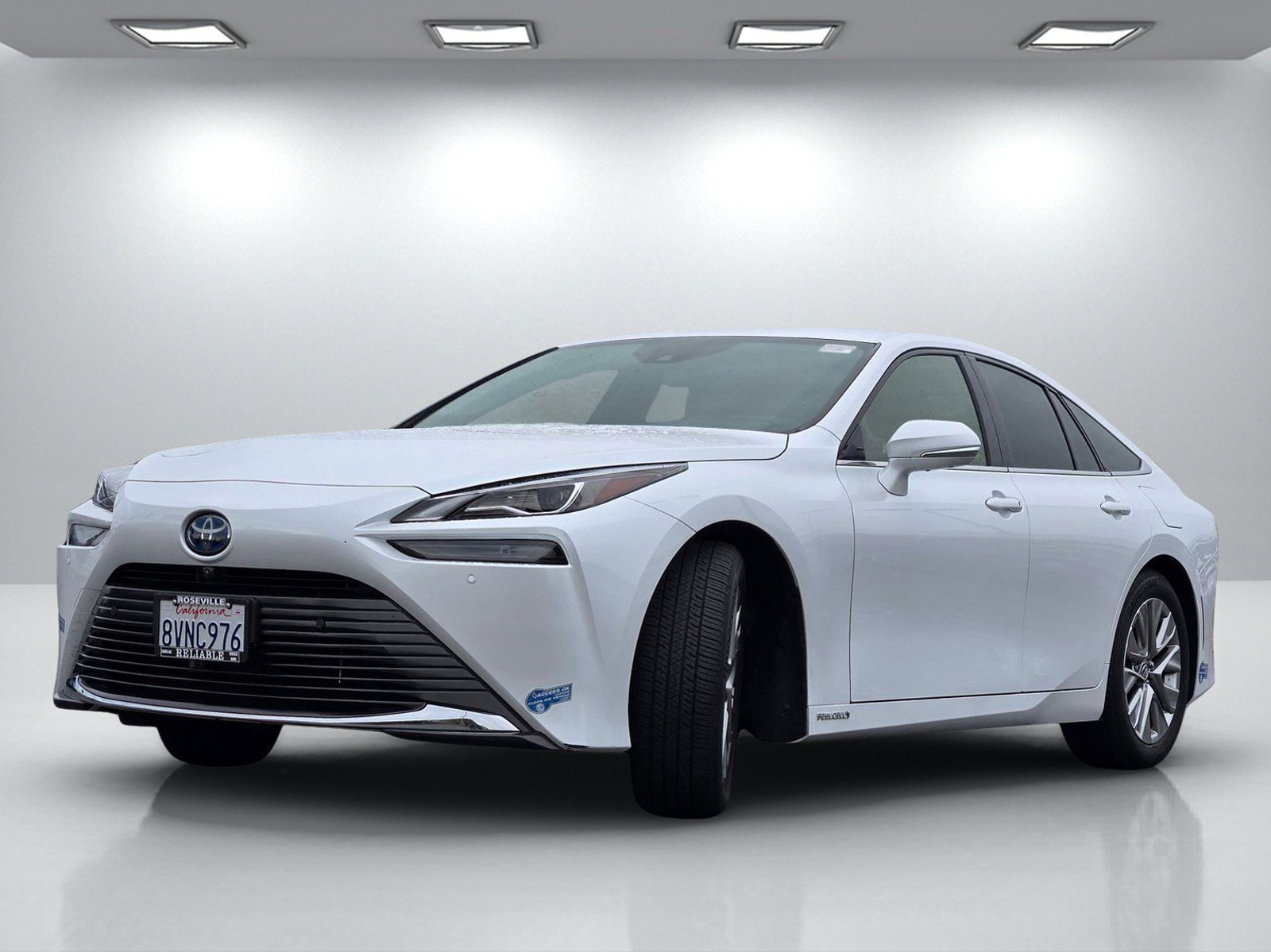 Used 2021 Toyota Mirai XLE w/ Advanced Technology Package image 8