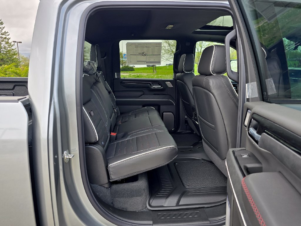New 2026 GMC Sierra 2500 AT4X AWD/4WD image 32