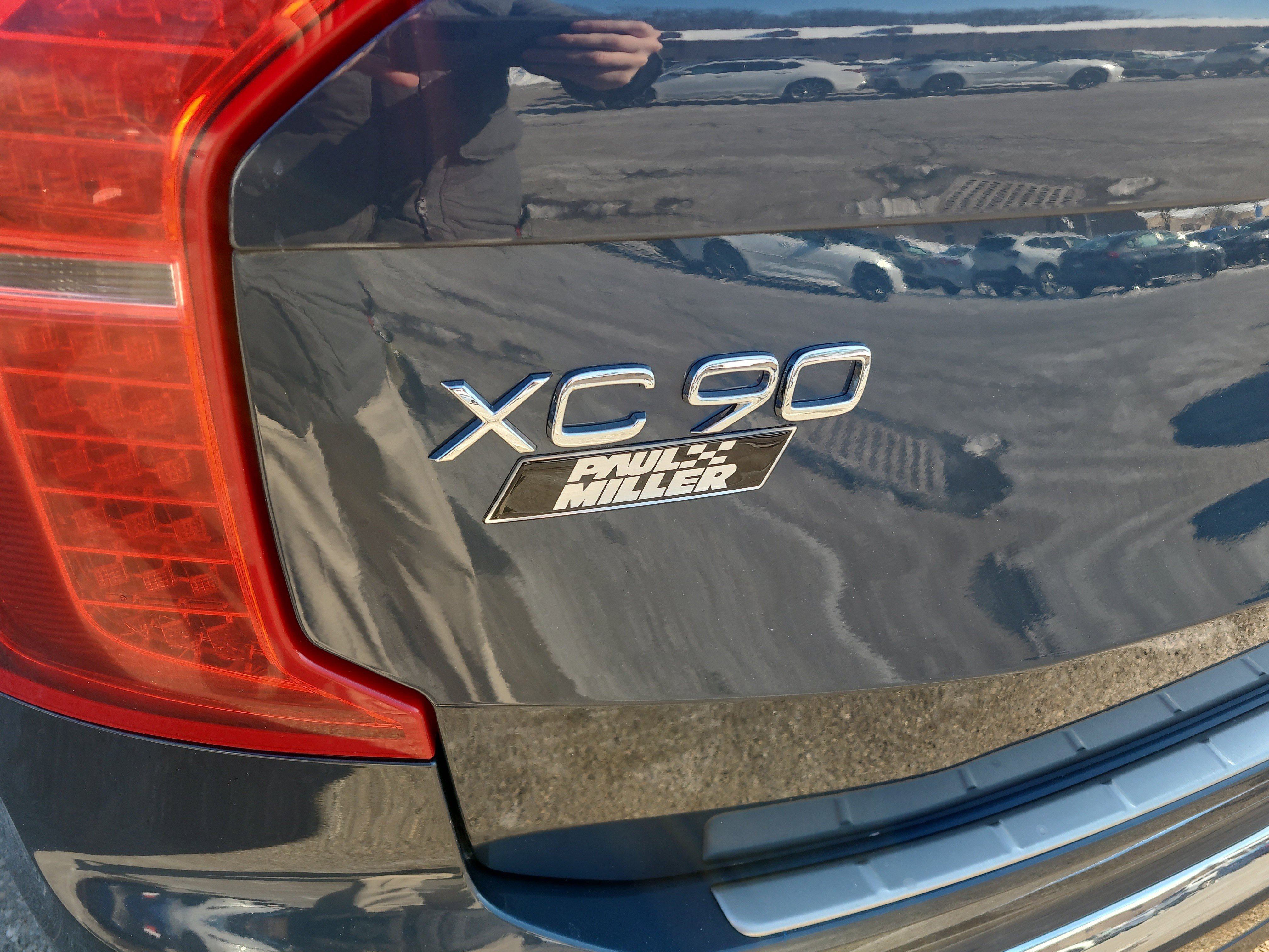 Used 2024 Volvo XC90 B6 Ultimate w/ Protection Package Premier image 30