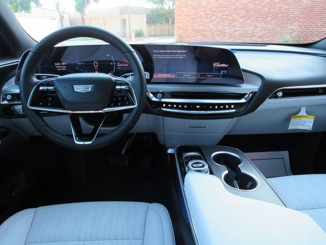 New 2025 Cadillac Lyriq Luxury RWD image 7
