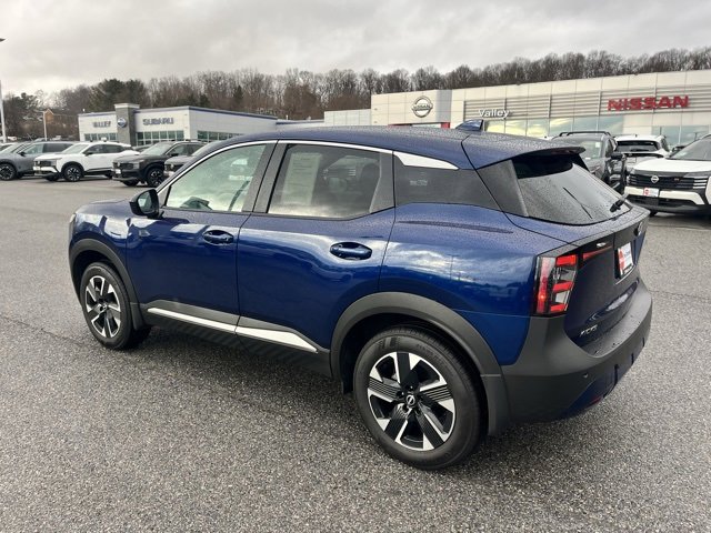 Certified 2025 Nissan Kicks SV image 5