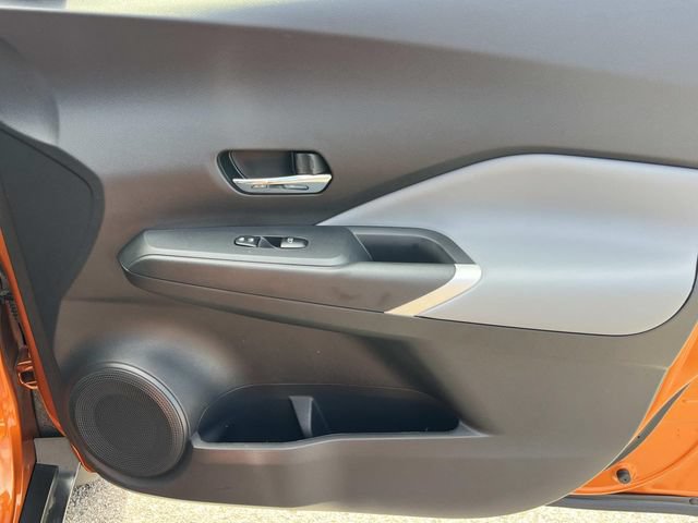 Used 2023 Nissan Kicks SR w/ SR Premium Package FWD image 23