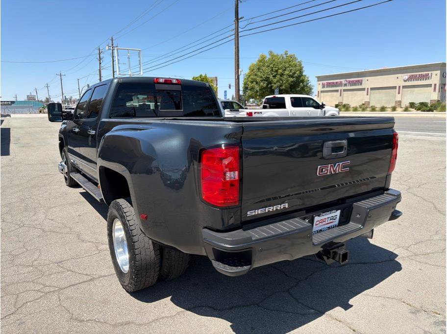 Used 2018 GMC Sierra 3500 Denali w/ Duramax Plus Package AWD/4WD image 15