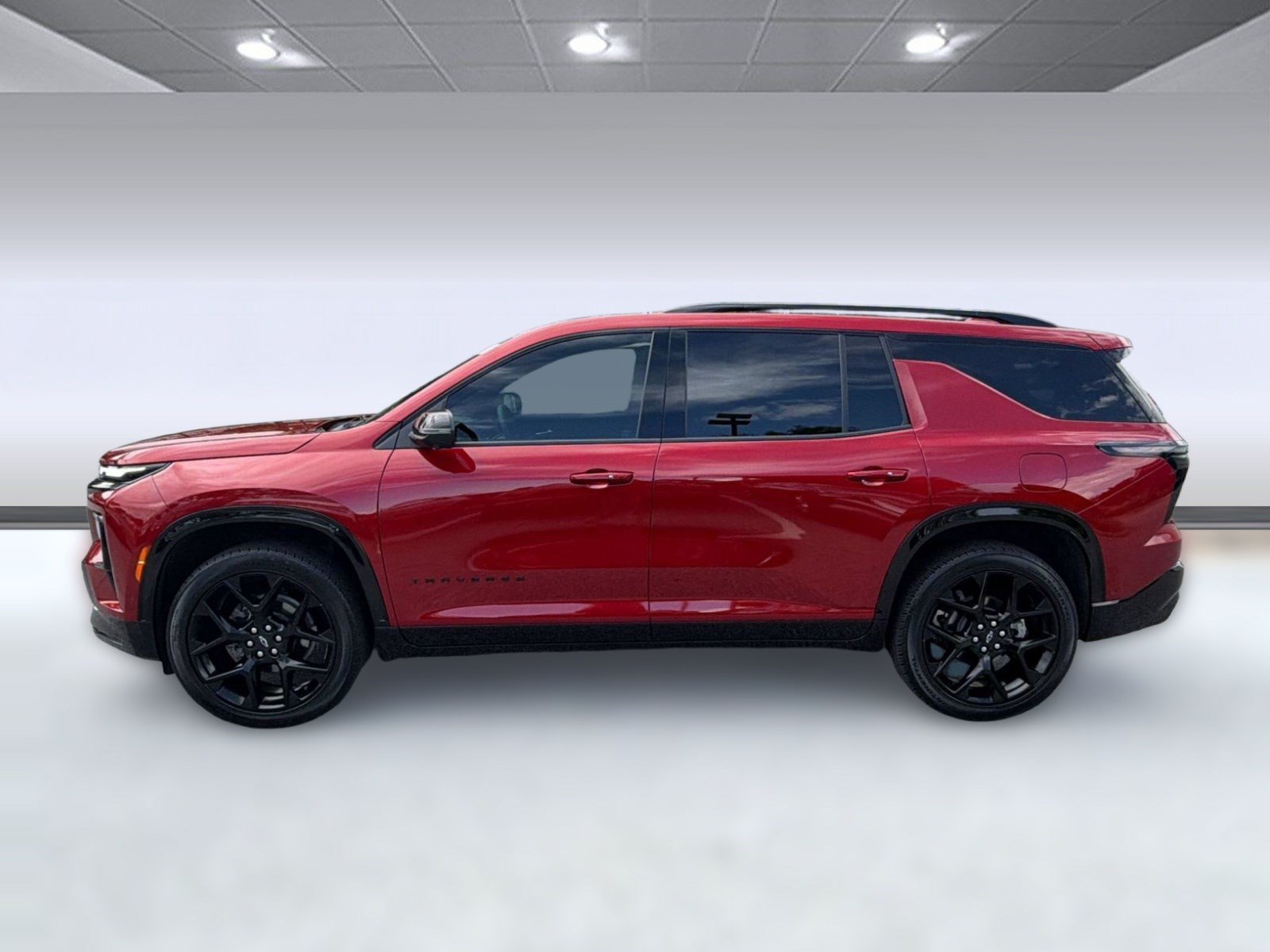 Used 2024 Chevrolet Traverse RS FWD image 2